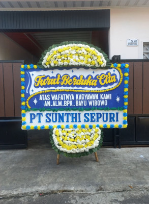 Papan Bunga Duka di Raya Kahean
