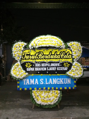 Papan Bunga Duka di Raya Kahean